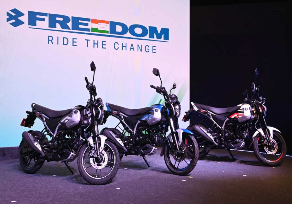 Bajaj Freedom | World's First CNG Motorcycle | Is It Safe? | A New Trend